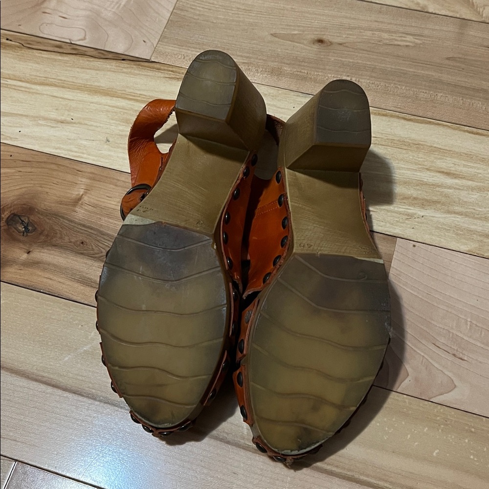 Women's Cognac Colour Leather Sandals - Picture 9 of 17